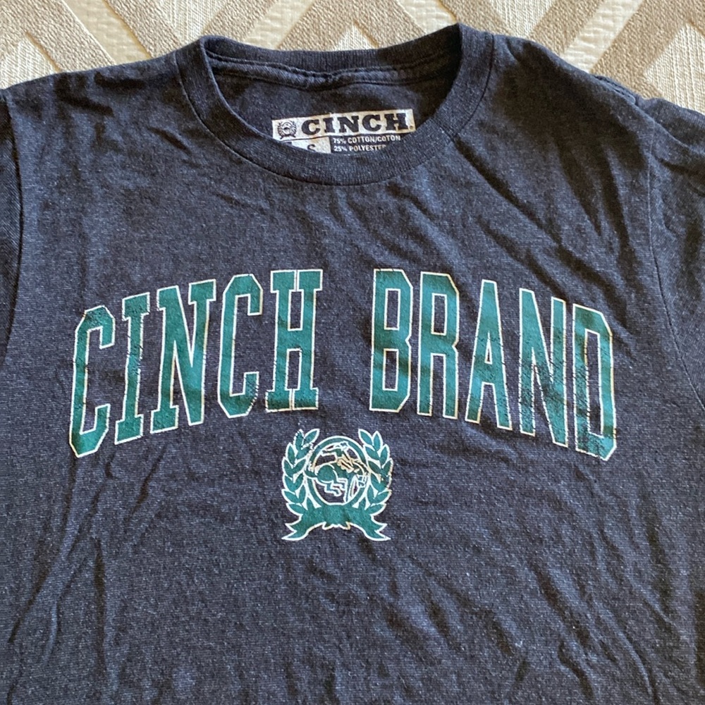 Cinch Brand short sleeve t shirt